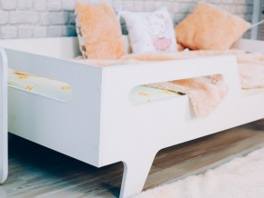 Кровать детская Бэби белая в Сатке - satka.magazinmebel.ru | фото - изображение 2